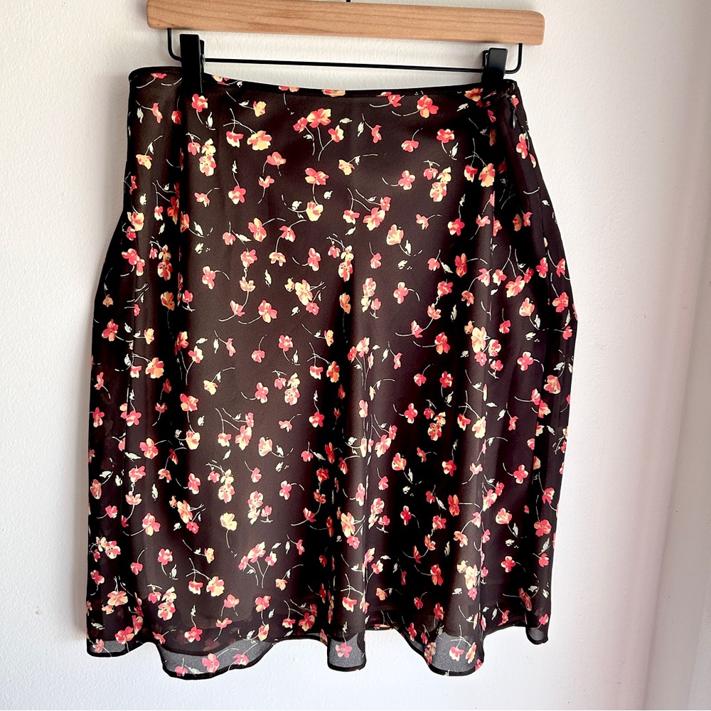 Ann Taylor browns/oranges floral fall skirt - size 12P
